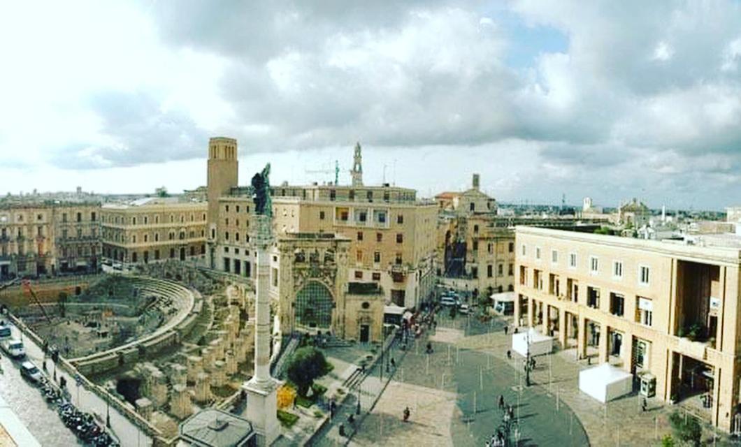 B&B Degli Artisti Suite Lecce Exteriör bild