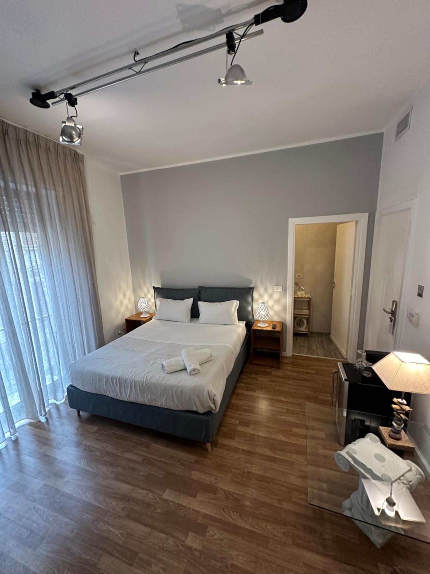 B&B Degli Artisti Suite Lecce Exteriör bild