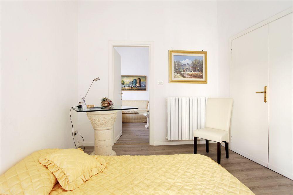 B&B Degli Artisti Suite Lecce Exteriör bild